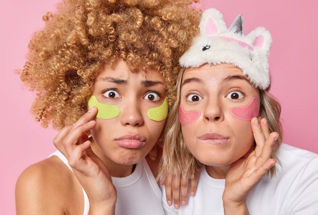 Gen Z vs Millennials: Two Completely Different Skincare Mindsets